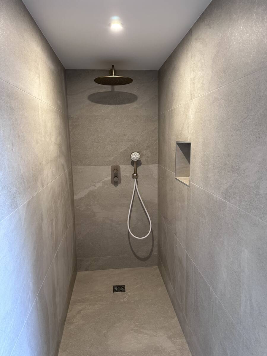 Projet de rénovation Salle de bain clé en main complet Avant/Après secteur de Saint la Chaussée Saint-Louis 19