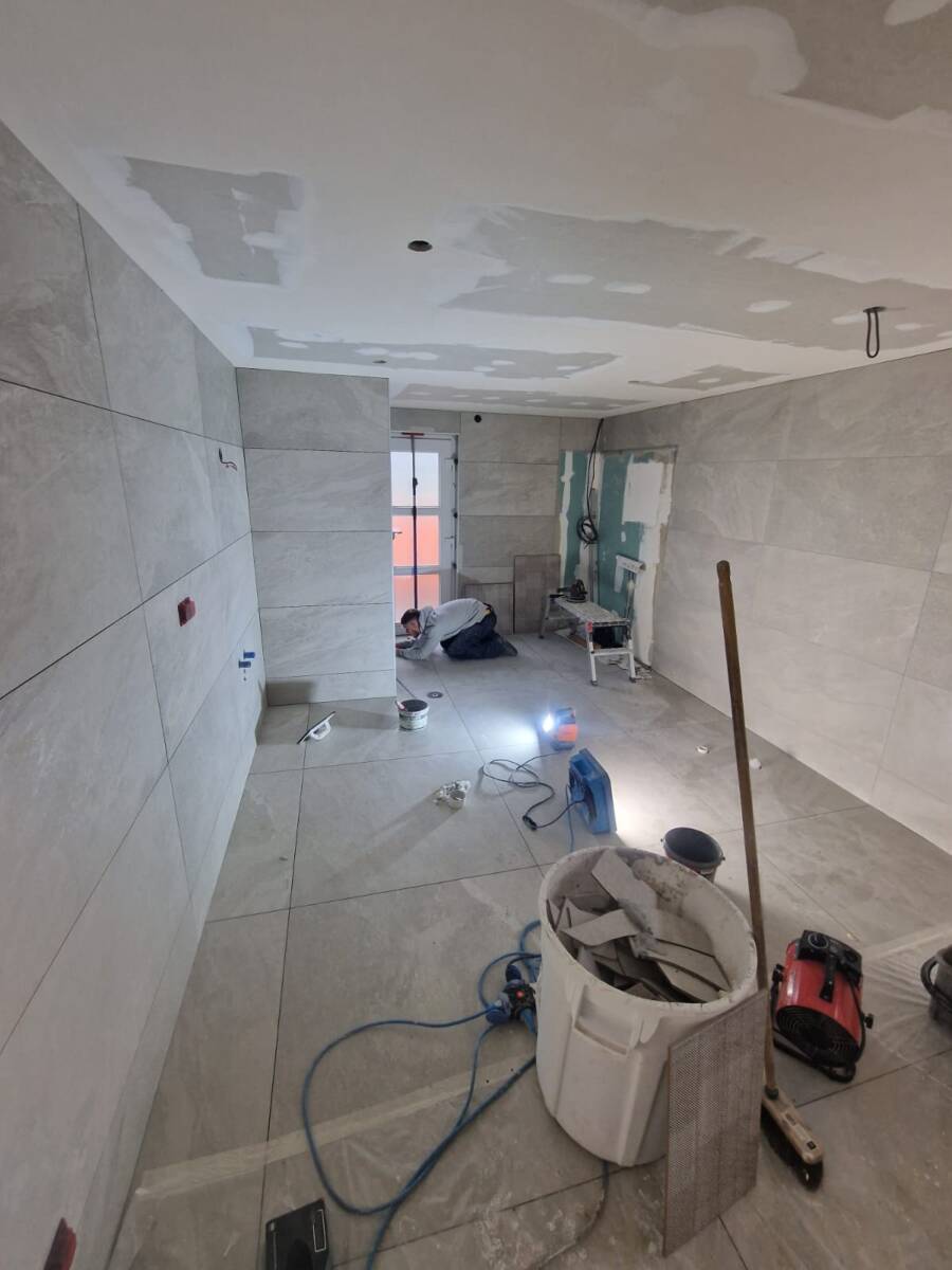 Projet de rénovation Salle de bain clé en main complet Avant/Après secteur de Saint la Chaussée Cernay 16