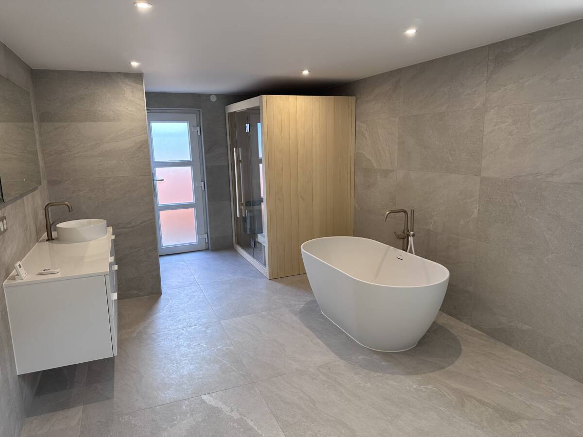 Projet de rénovation Salle de bain clé en main complet Avant/Après secteur de Saint la Chaussée Ensisheim