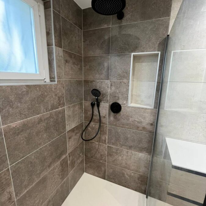 Conception de salle de bain clé en main et travaux de plomberie près de Saint-Louis et Hésingue Cernay 22